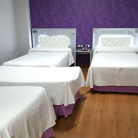 Molinos Hotell *